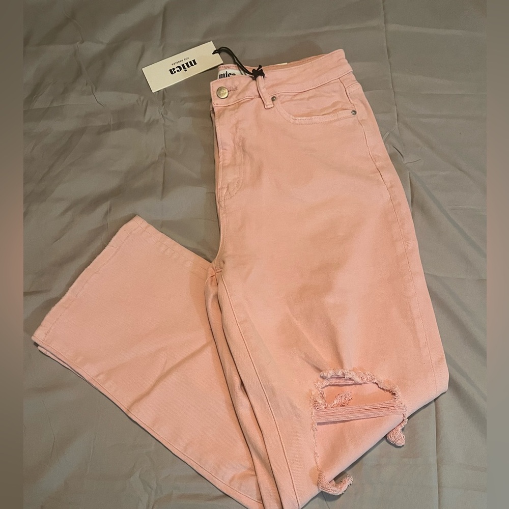 Chic Pink Cropped Ankle Jeans
